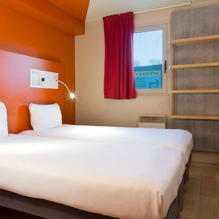 Ibis Budget Bourgoin Jallieu Centre מראה חיצוני תמונה