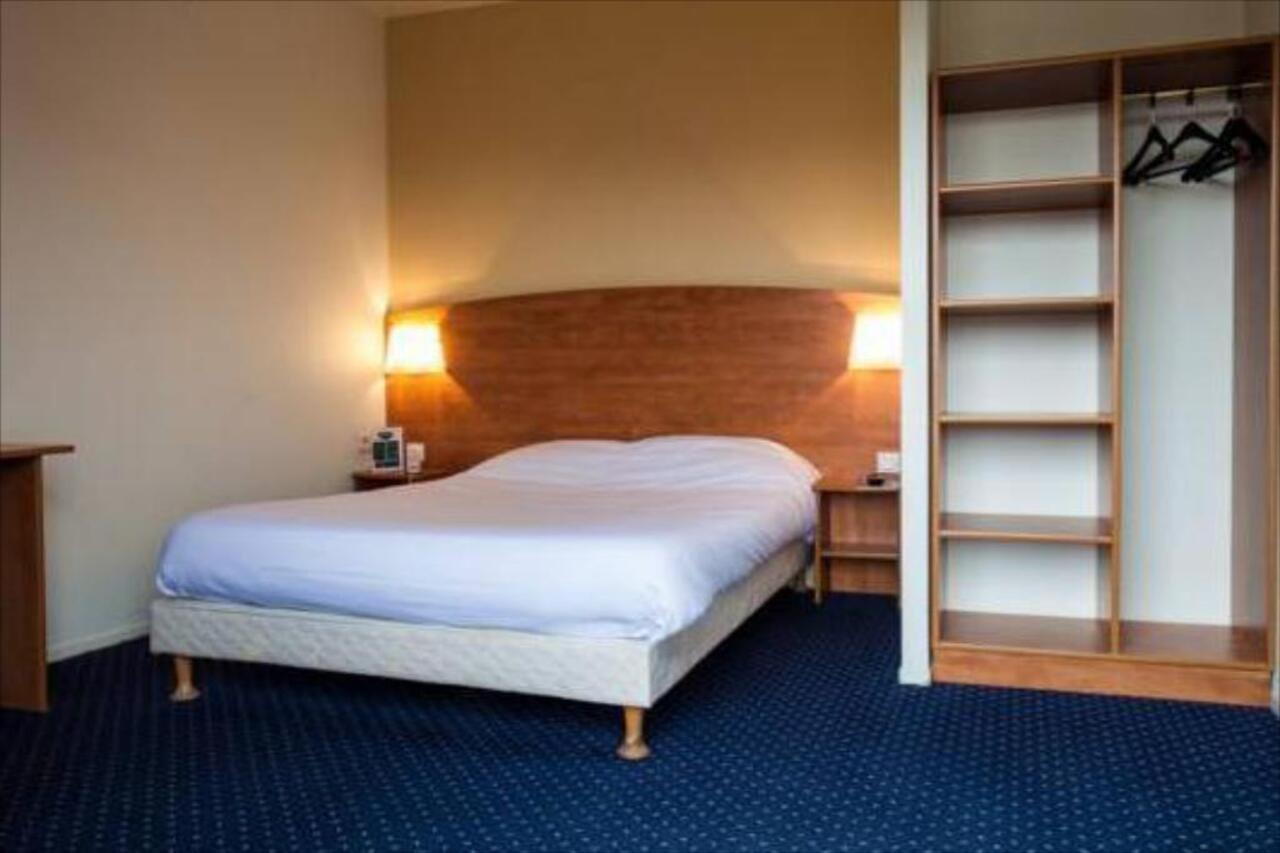 Ibis Budget Bourgoin Jallieu Centre מראה חיצוני תמונה