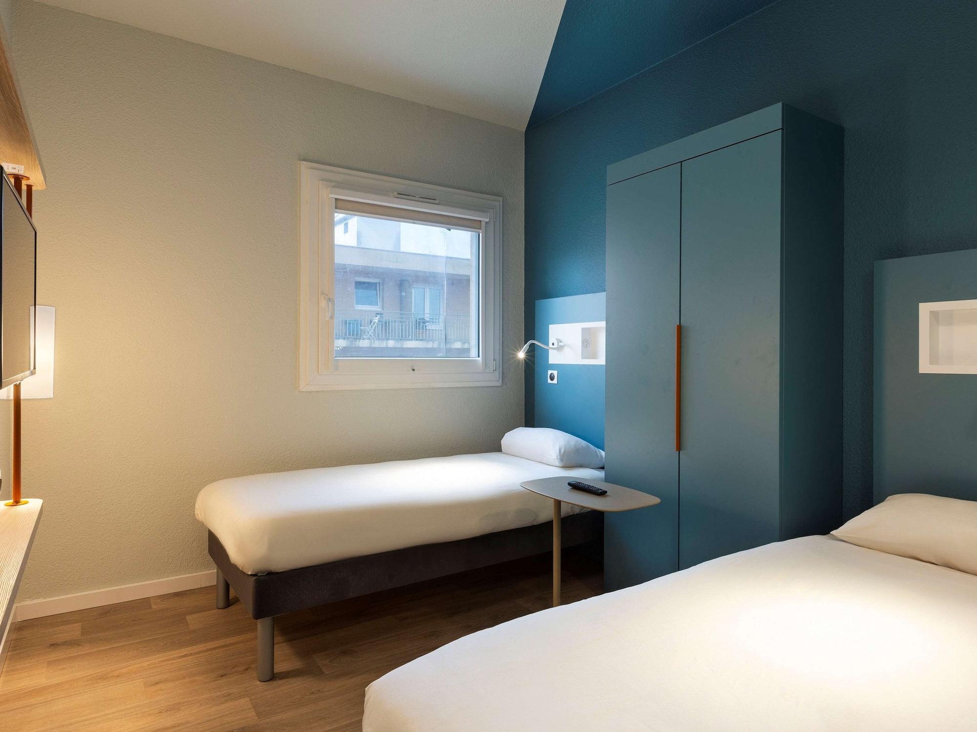 Ibis Budget Bourgoin Jallieu Centre מראה חיצוני תמונה