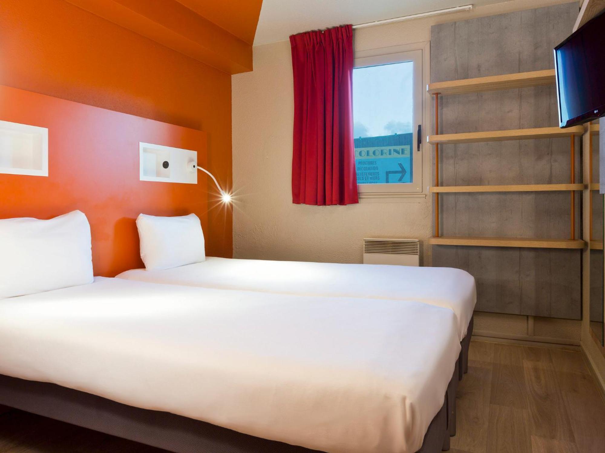 Ibis Budget Bourgoin Jallieu Centre מראה חיצוני תמונה