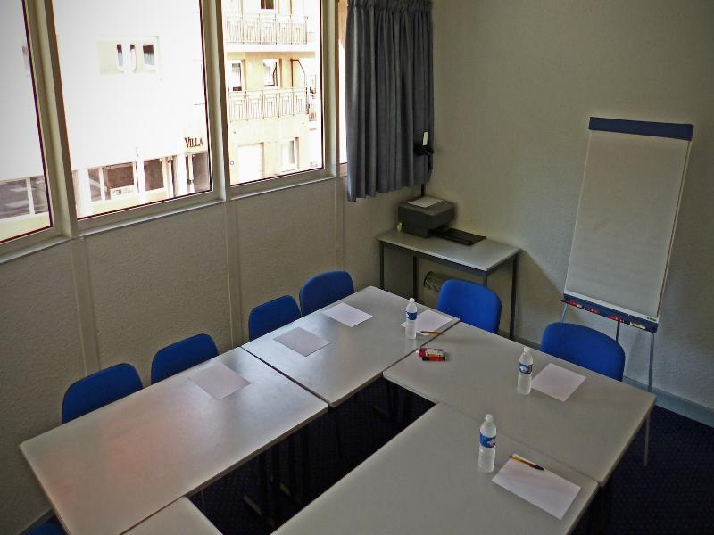 Ibis Budget Bourgoin Jallieu Centre מראה חיצוני תמונה