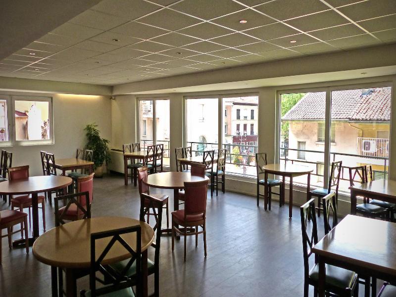 Ibis Budget Bourgoin Jallieu Centre מראה חיצוני תמונה