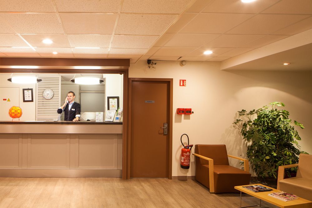 Ibis Budget Bourgoin Jallieu Centre מראה חיצוני תמונה